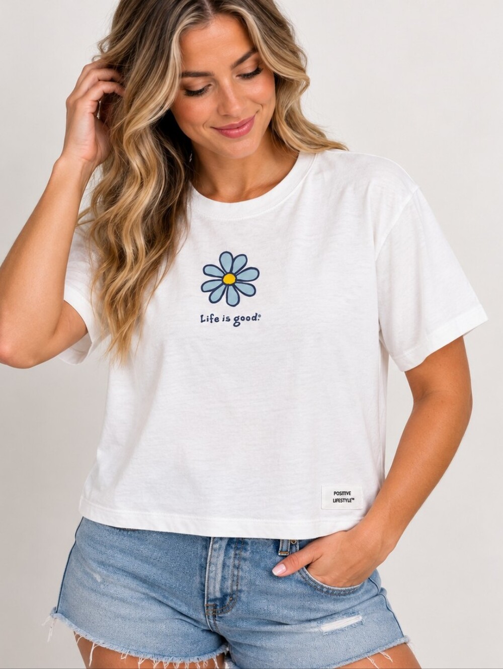 Life is Good Blue Daisy Short Sleeve Crusher Boxy Tee Cotton Size M White NWOT